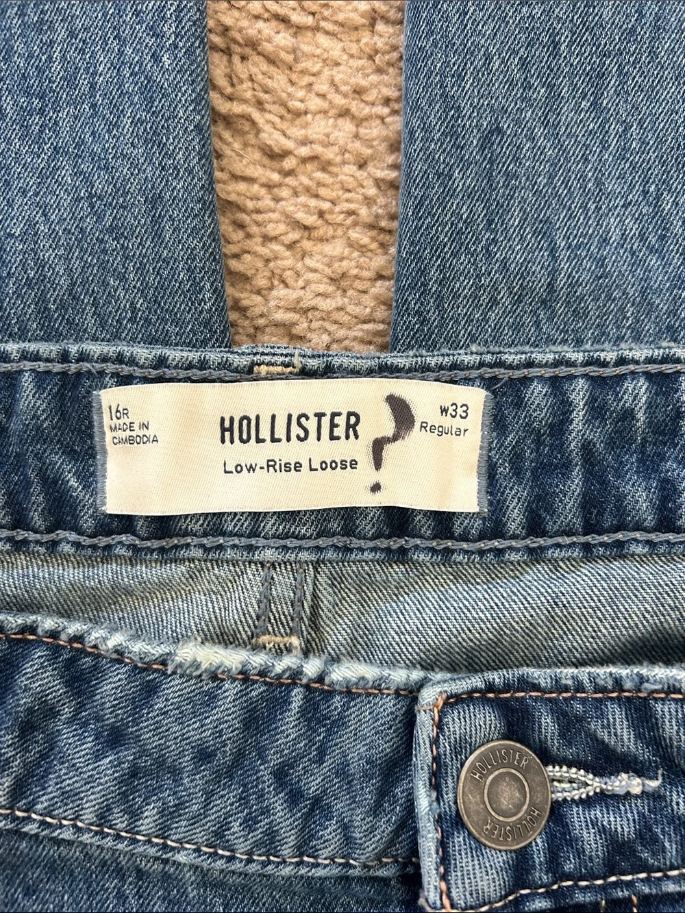 Low-Rise Loose Jeans